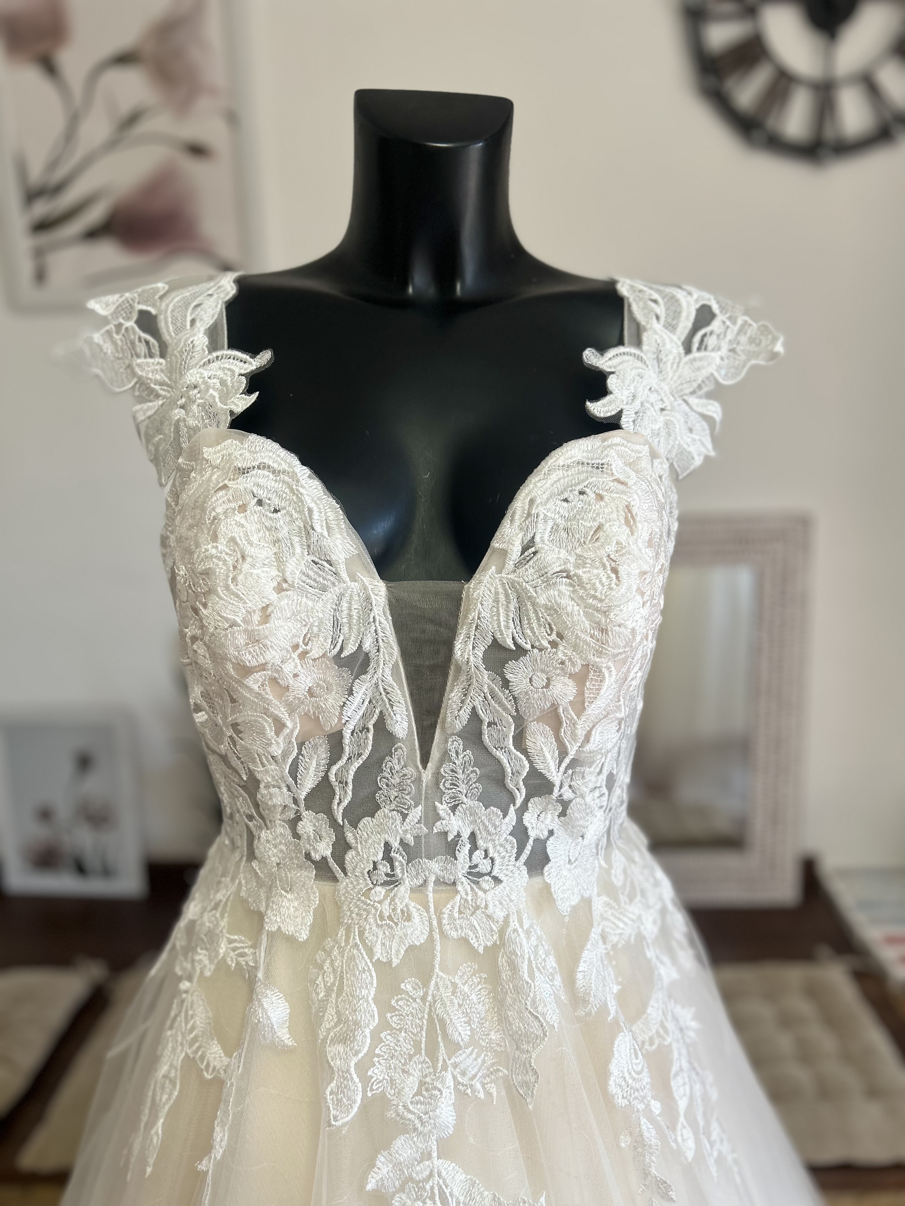 svatební šaty, velikost 44 až 48