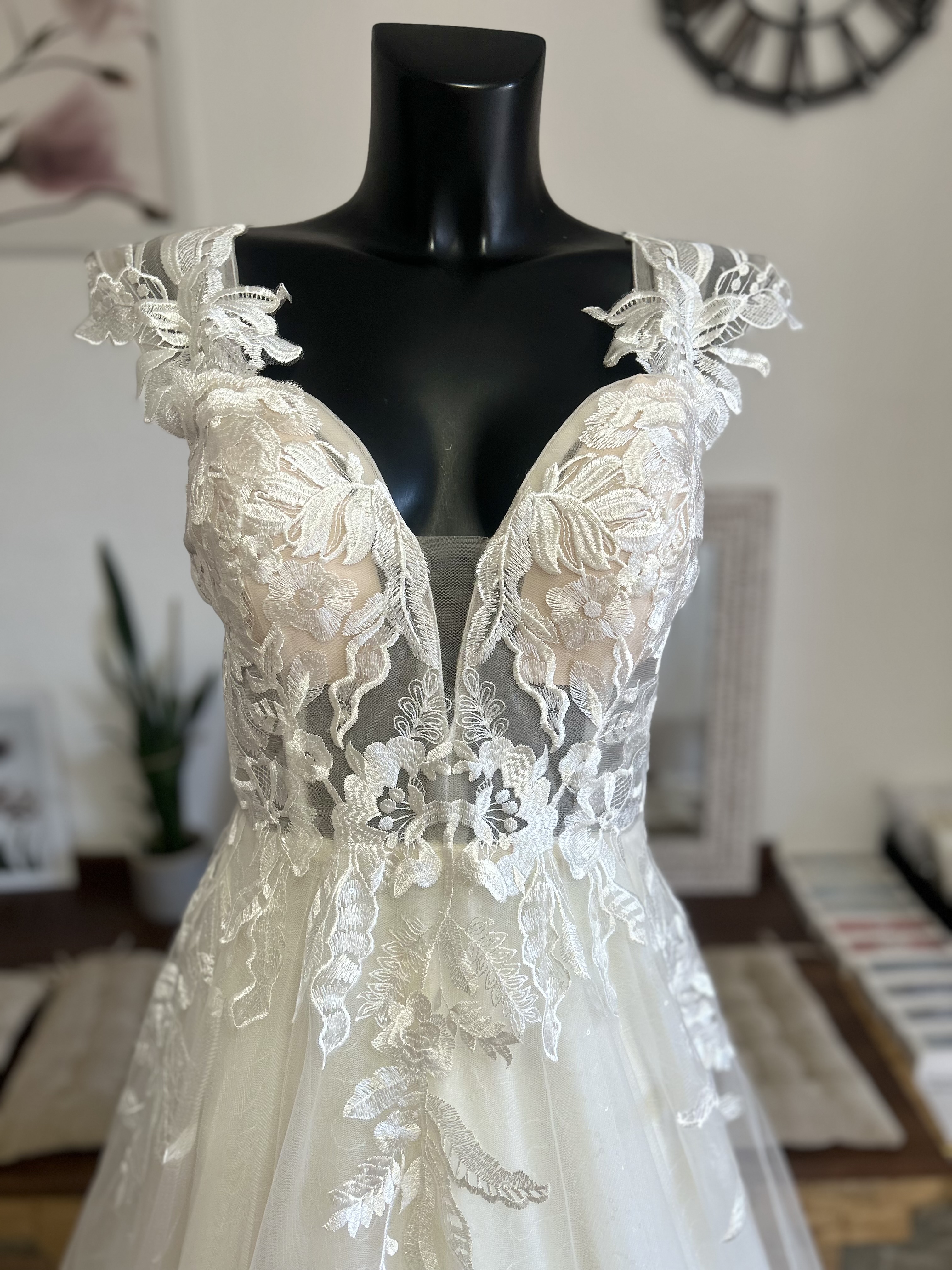 svatební šaty, velikost 40 až 44