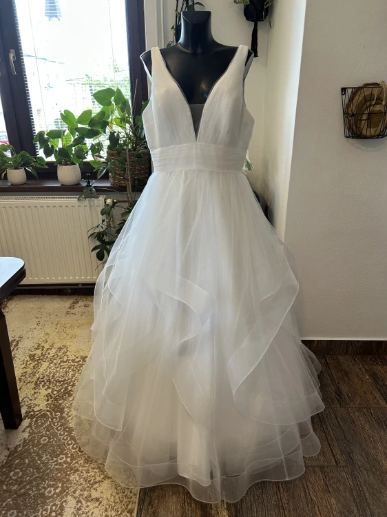 princeznovské svatební šaty velikost 48