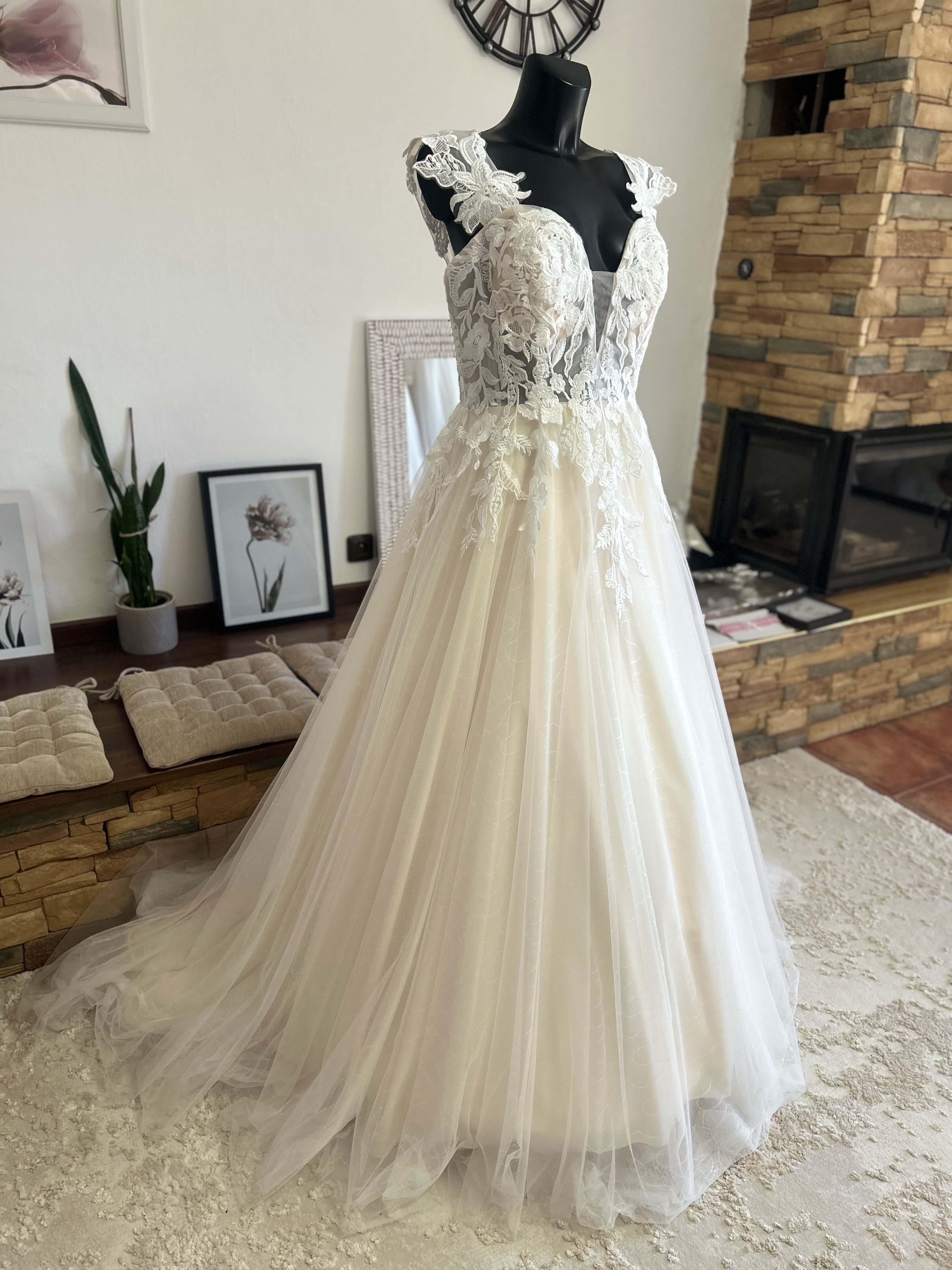 svatební šaty, velikost 44 až 48