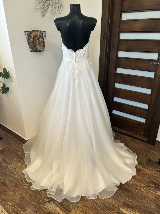 princeznovské svatební šaty Magic Bride
