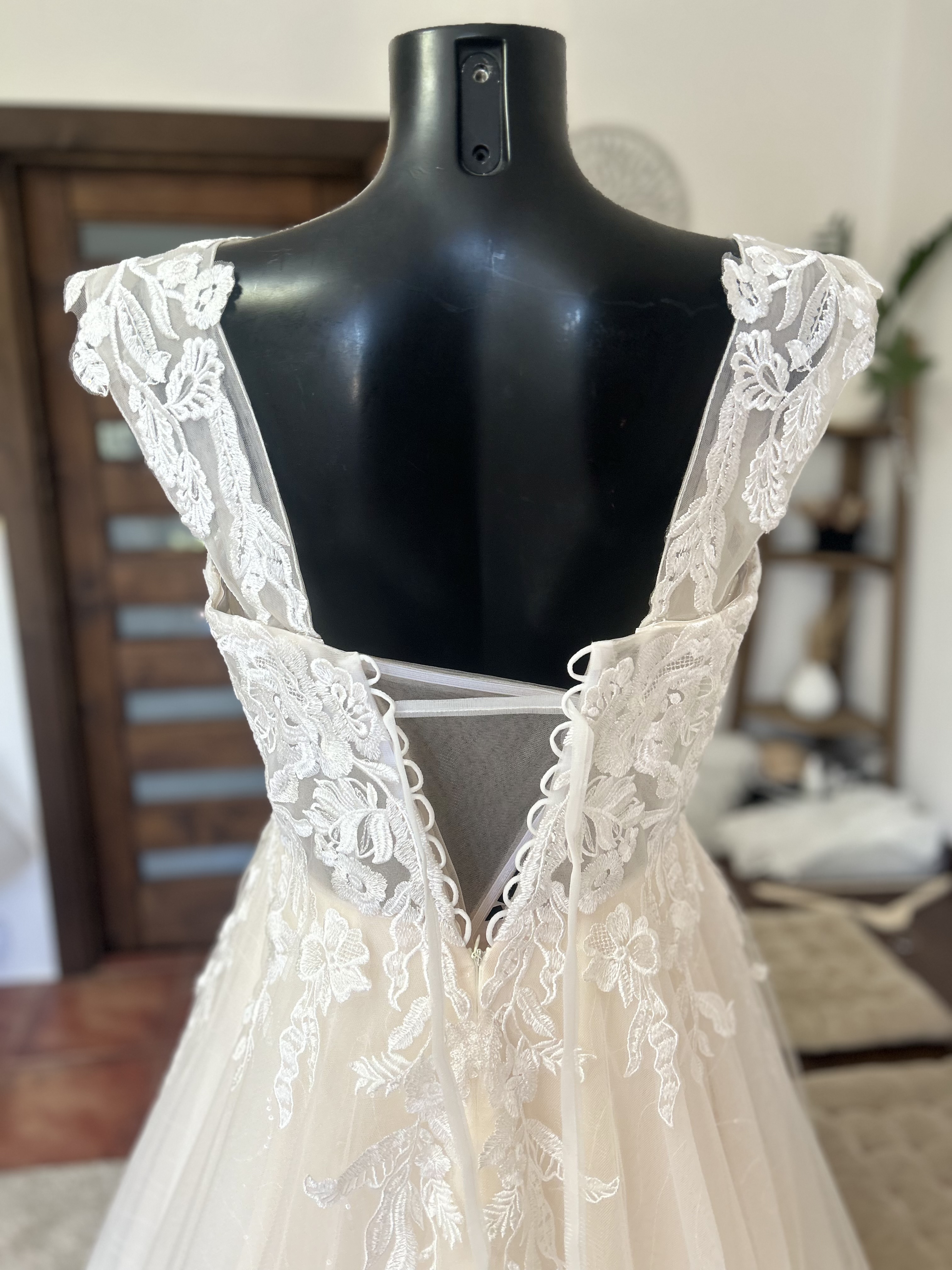 svatební šaty, velikost 44 až 48