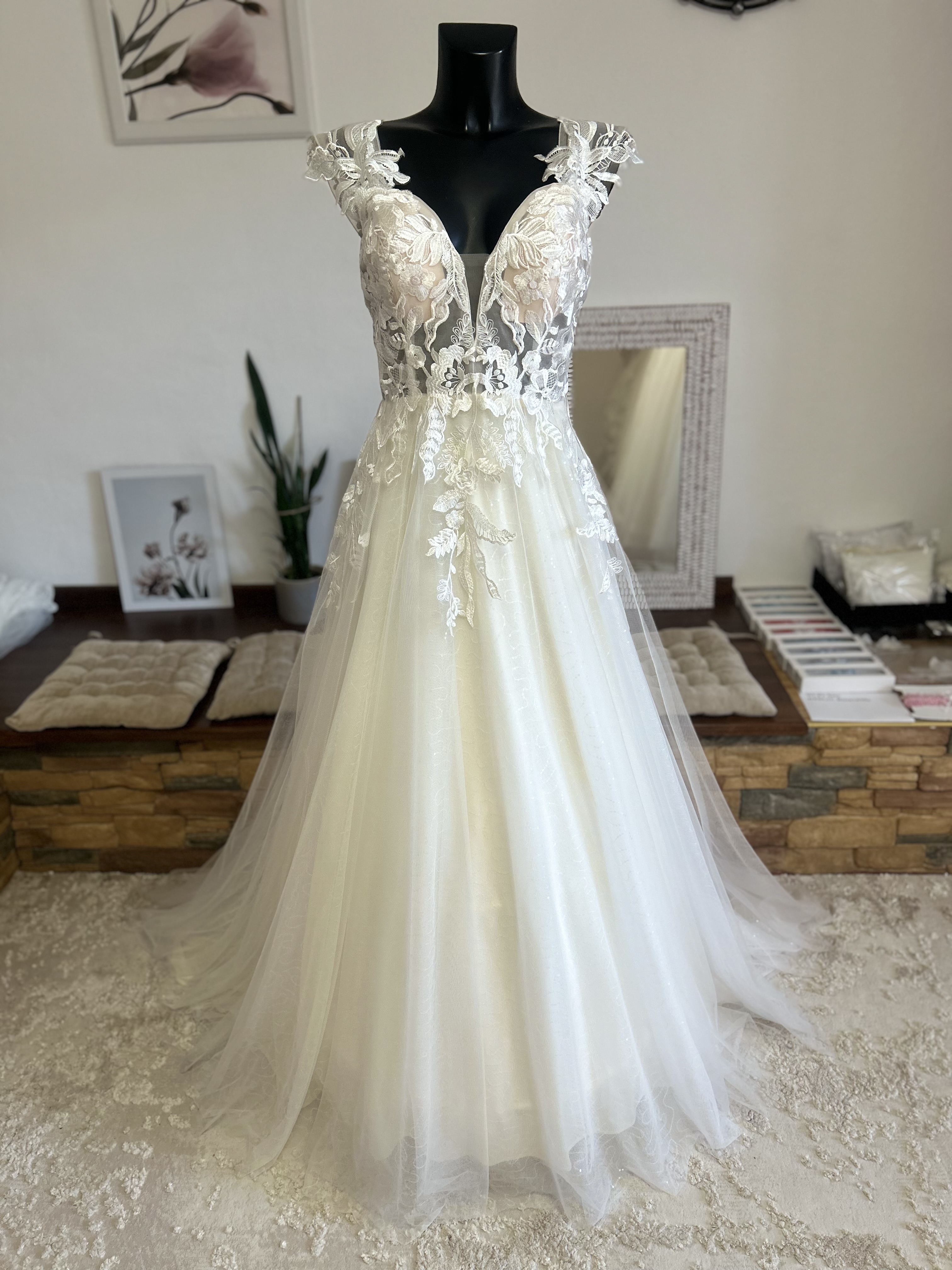 svatební šaty, velikost 40 až 44