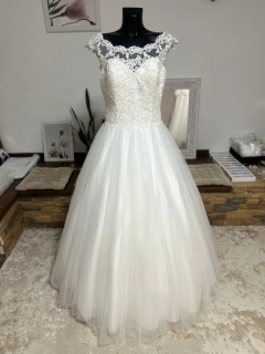 princeznovské svatební šaty